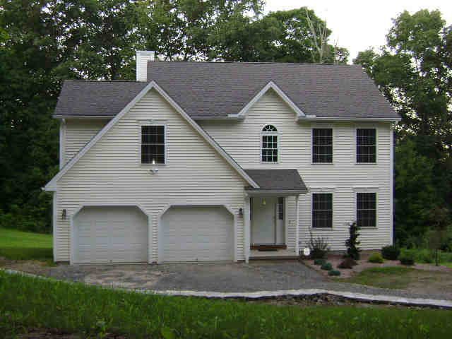 Building photograph for 7 PORTER HILL RD